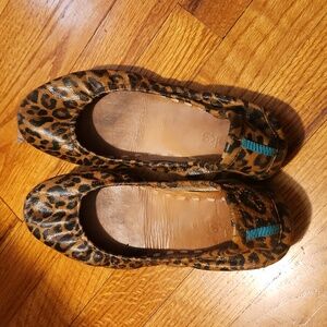 Leopard Tieks